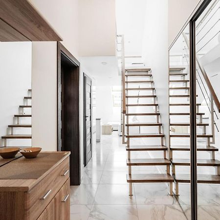 Luxurious Kaunas Basilica Apartment In Old Town By Urban Rent Buitenkant foto