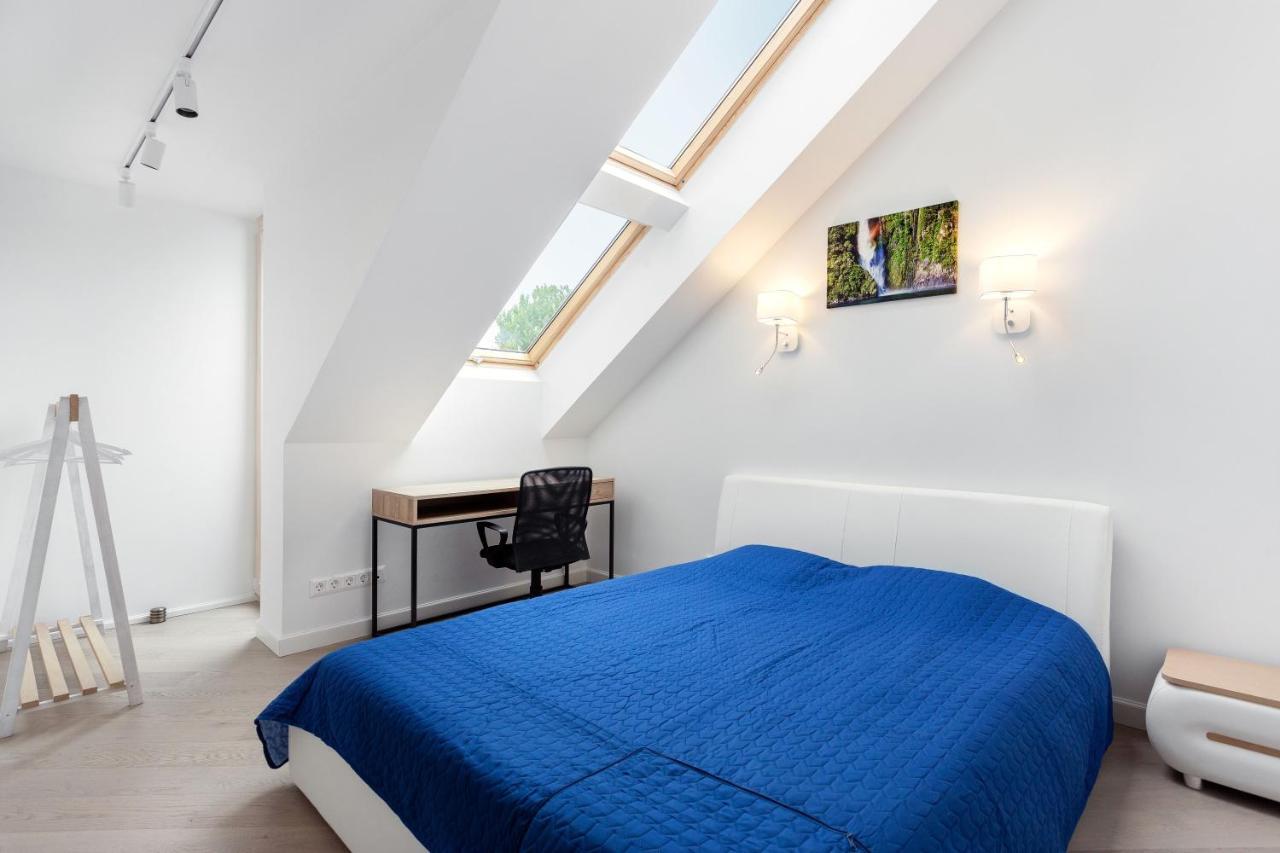 Luxurious Kaunas Basilica Apartment In Old Town By Urban Rent Buitenkant foto